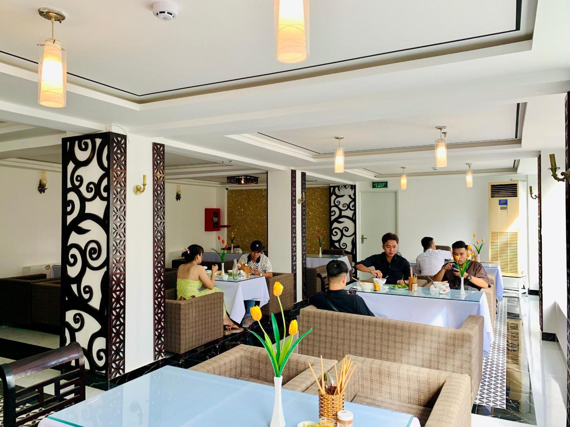 Vina Spa Hotel Hue Exterior foto